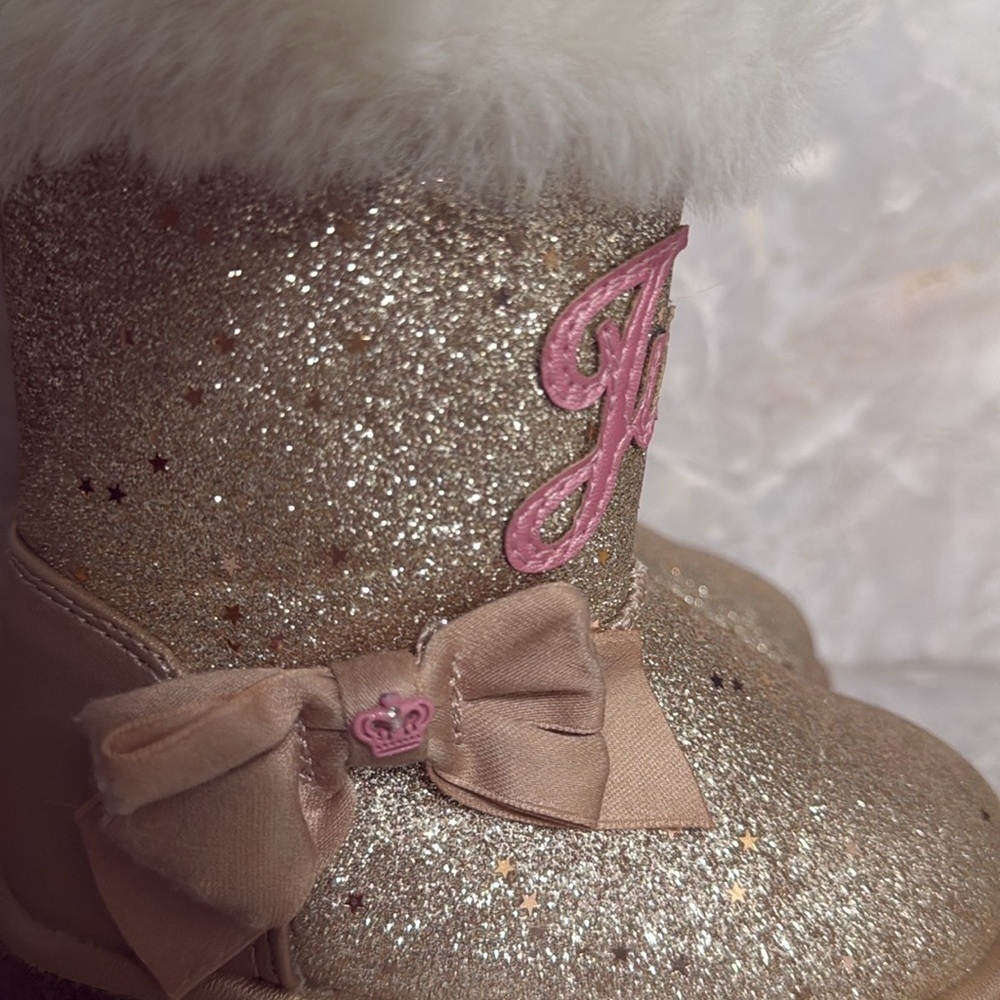 🎀 Juicy Couture Sparkle Fur Bow Boots Toddler - Picture 3 of 7